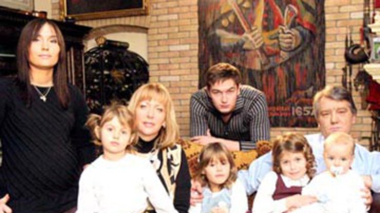 Ющенко пожелал всем побольше детей