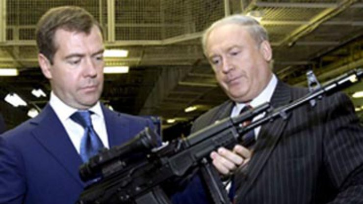 Медведев: Модернизация ВС РФ не несет угрозы для мира