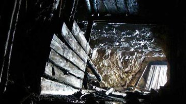 На шахте во Львовской области под завал породы попали 4 горняка
