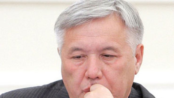 Ехануров: О контрактной армии пока не может быть и речи