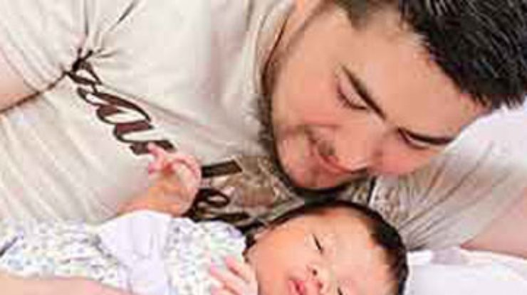 "Первый в мире беременный мужчина" родил во второй раз