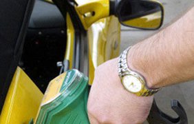Цена на бензин в Украине выросла до 7 гривен