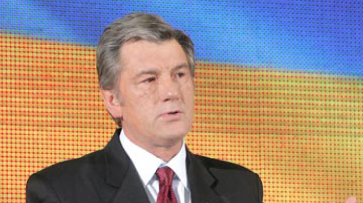 Ющенко: Долги Украины превысят расходы на армию и здравоохранение