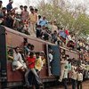 В Индии "зайцев" в поездах будут ловить боксеры и борцы