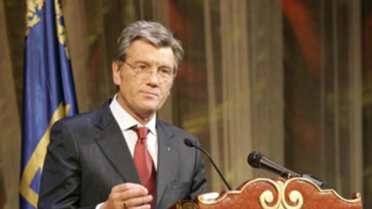 Ющенко убежден, что Украине не нужна сильная рука