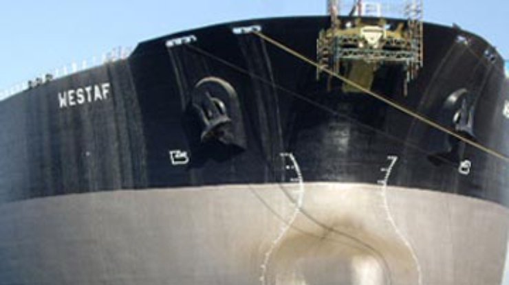 Нигерийские пираты напали на танкер с украинцами