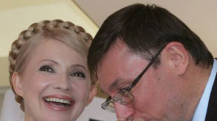 Суд запретил Луценко агитировать за Тимошенко в рабочее время