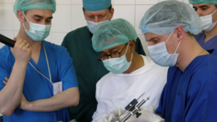 Нейрохирурги избавили британца от трехлетних приступов икоты