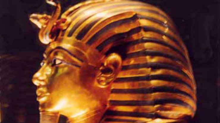 Фараон Тутанхамон мог погибнуть в авиакатастрофе