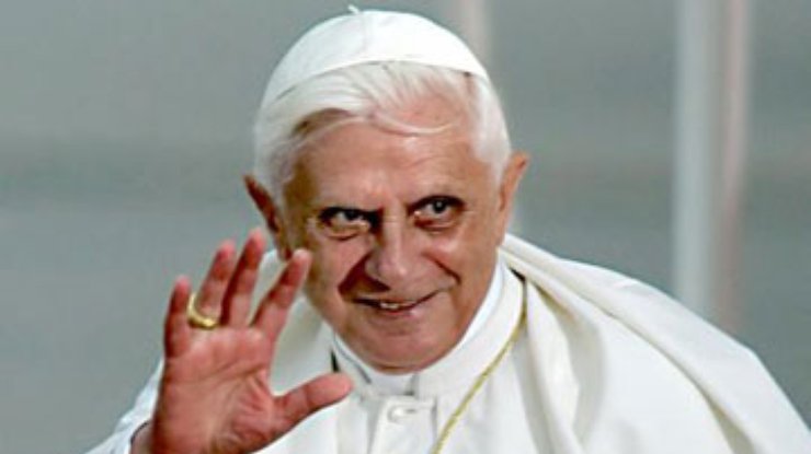 Папа римский призвал священников пользоваться социальными сетями
