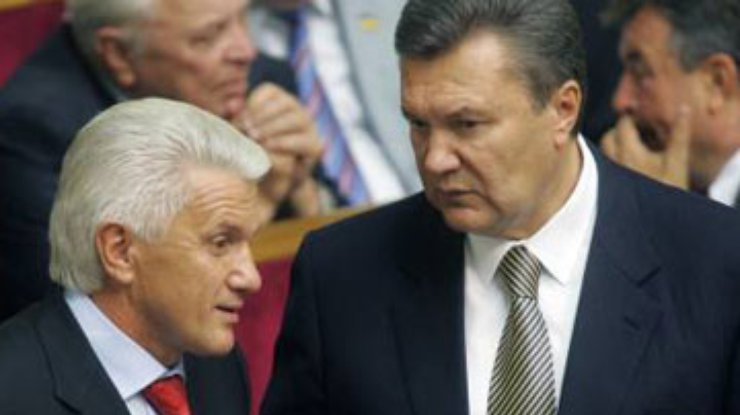 Янукович попросил Литвина ускорить создание коалиции