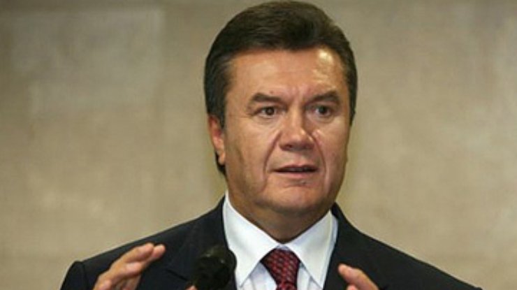 Янукович еще не привык быть президентом