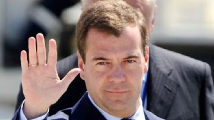 Медведев: Надеюсь,"черная полоса" в отношениях с Киевом позади