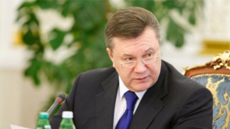 Янукович разогнал три десятка комиссий и советов Ющенко