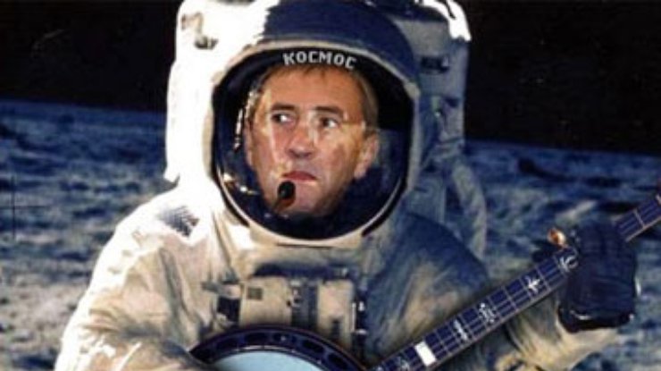 Черновецкого поздравили с Днем космонавтики
