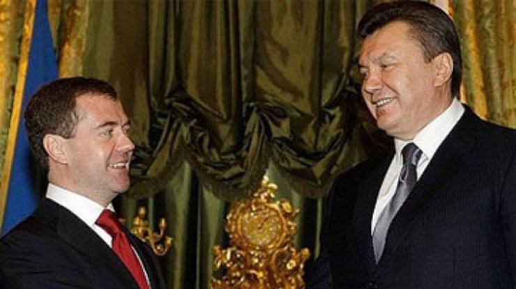 Янукович сегодня примет Медведева в Харькове