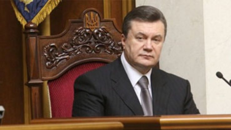 Янукович внес в Раду "харьковский пакт"