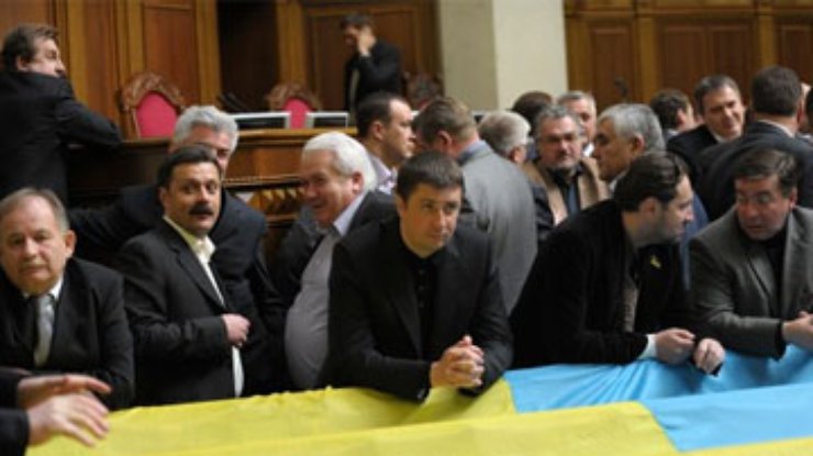 Президент ПАСЕ осудил "варваров" из украинской оппозиции