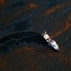 Нефтяное пятно у берегов США видно из космоса