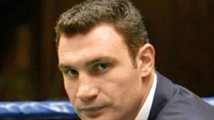 Янукович предлагал Кличко место Черновецкого