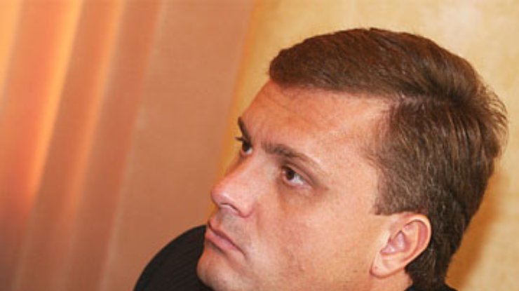У Януковича высчитали дату местных выборов