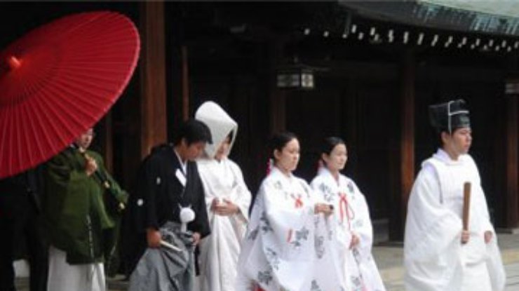 В Японии входят в моду пышные празднования разводов