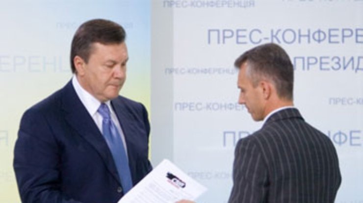 Януковича просят уволить Хорошковского и Литвина