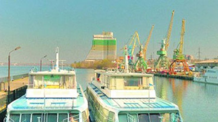 В Днепропетровске прекратил существование речной транспорт