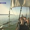 Украинские казаки три года спускались по Дунаю на деревянной лодке