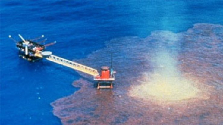 British Petrolium начала заделывать скважину в Мексиканском заливе