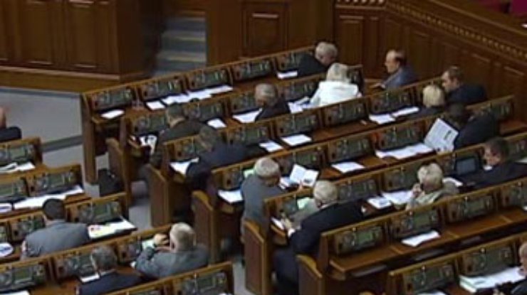 Депутаты попросят КС гарантировать 5-летние полномочия нынешней Рады