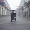 Мощный шторм обрушился на Кубу, столица затоплена