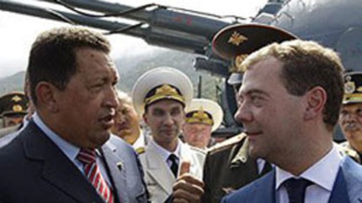 Чавес подарил Медведеву сладости