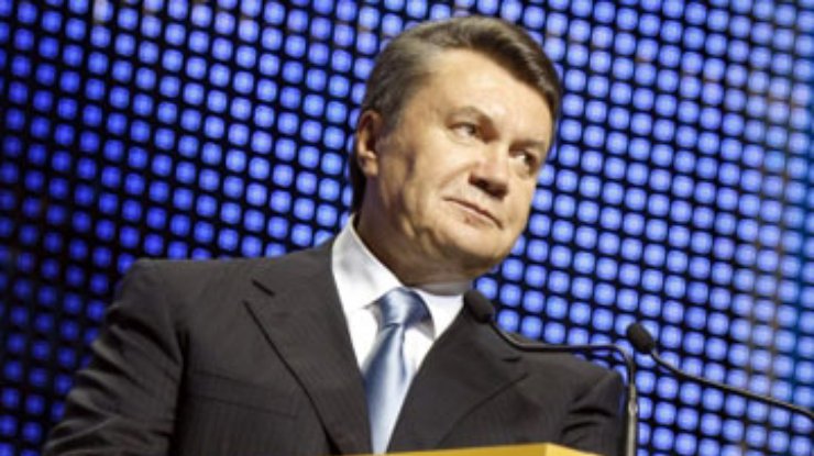 Янукович одобрил закон о регламенте Верховной рады