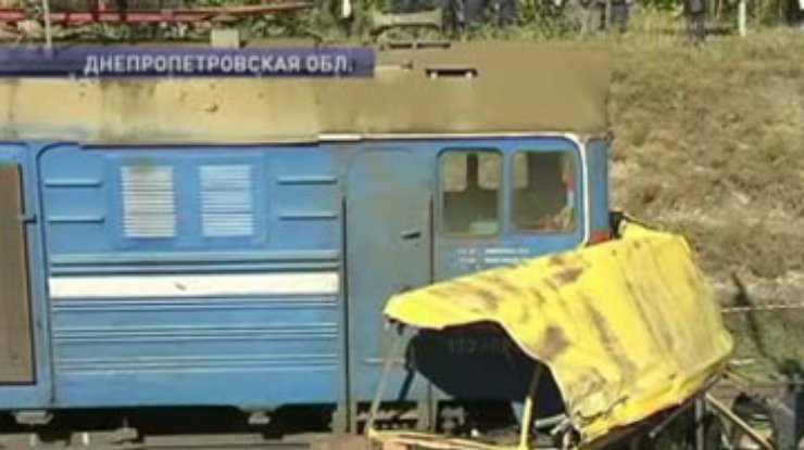 ДТП в Марганце: Водитель не увидел поезд из-за тонированного стекла?