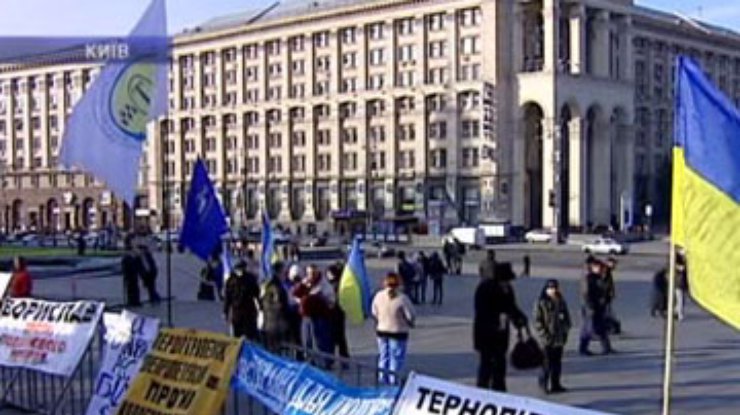 Суд запретил массовые акции в Киеве до 3 декабря