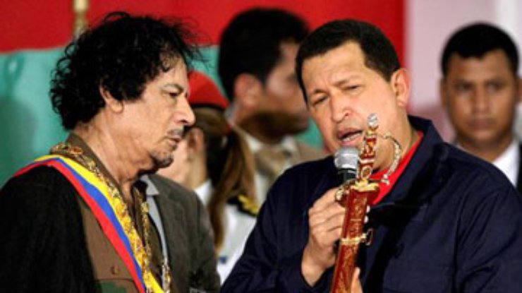 Чавес будет президентствовать из бедуинского шатра