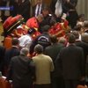 Попытка самоубийства в знак протеста против урезания расходов в Румынии