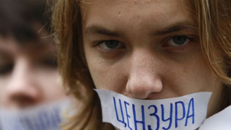 По уровню свободы Украина вернулась во времена Кучмы - Freedom House