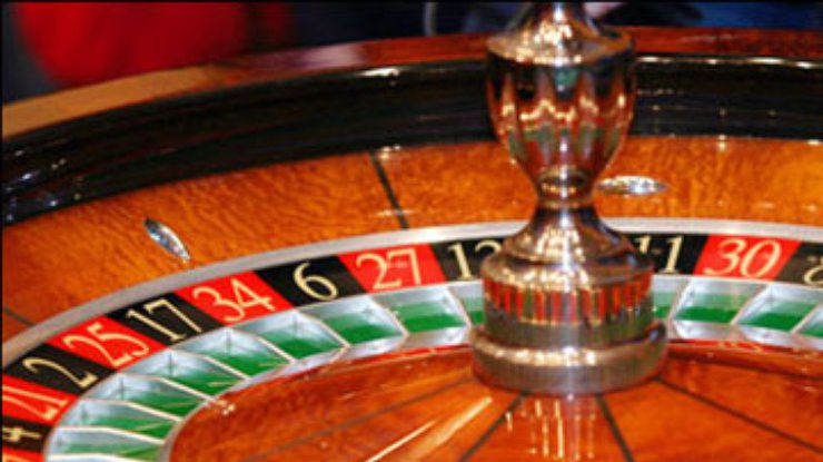Минфин по поручению Азарова готовится к легализации азартных игр