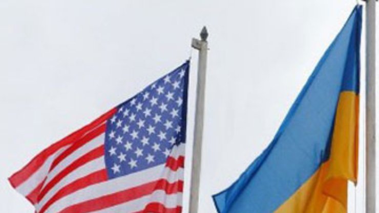 США даст Украине 124 миллиона доларов "на демократию"