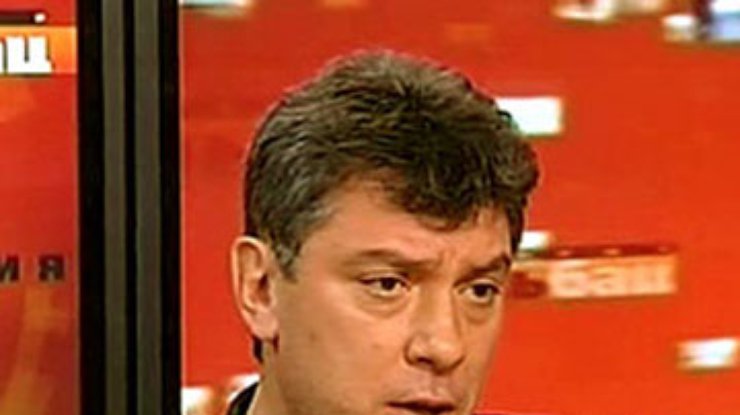 Сокамерников Немцова заставляли дать показания о его изнасиловании - СМИ