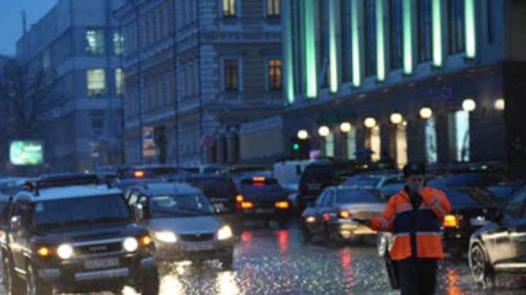 Старые водительские права будут действовать бессрочно, но только в Украине