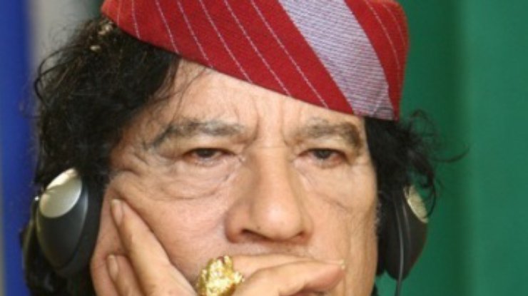 Каддафи покинул Ливию. Армия переходит на сторону оппозиции
