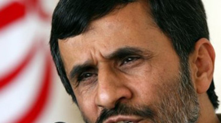 Ахмадинежад советует США не вмешиваться в арабские бунты
