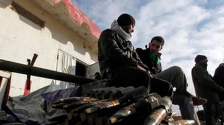 В Ливии войска Каддафи вытеснили повстанцев еще из одного города