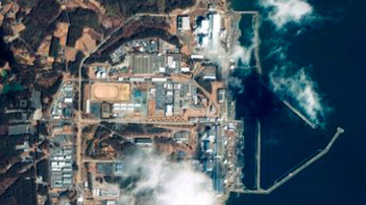 На японской АЭС "Фукусима-1" начали нагреваться еще 2 реактора
