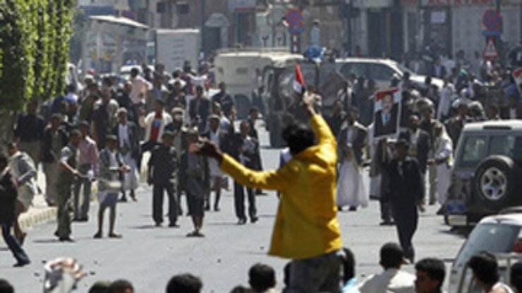 В Йемене полиция расстреляла демонстрацию. Погибли 30 человек