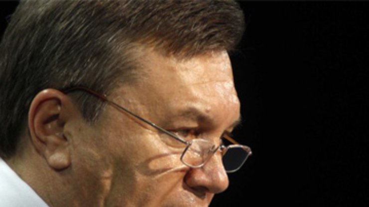 Янукович потребовал ликвидировать в бюджете "позорный" прожиточный минимум