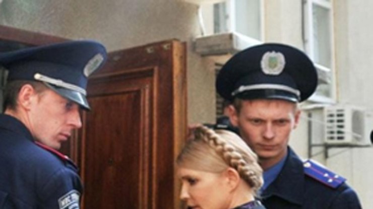 ГПУ подозревает, что Тимошенко затягивает ознакомление с делом